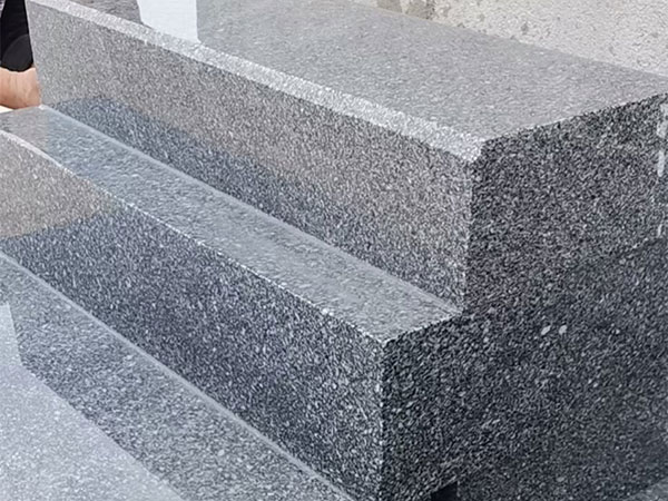 五莲花路沿石